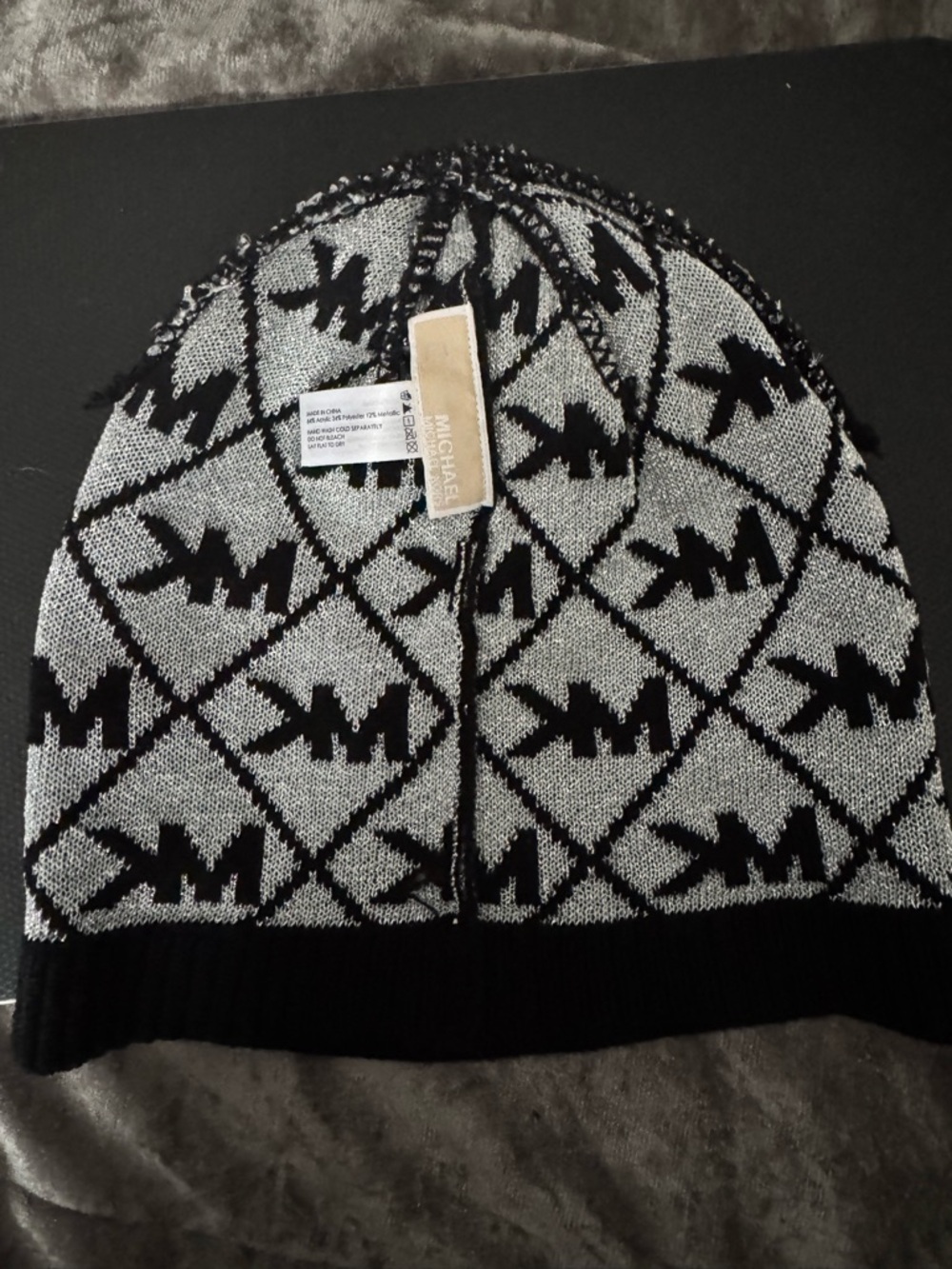 Michael Kors Women's
Beanie Black Silver MK Logo
Metallic Knit One